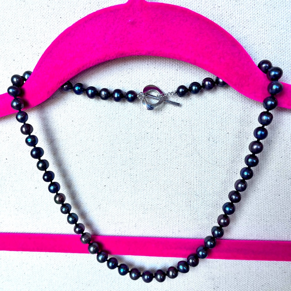 Pure Pearl Necklace
